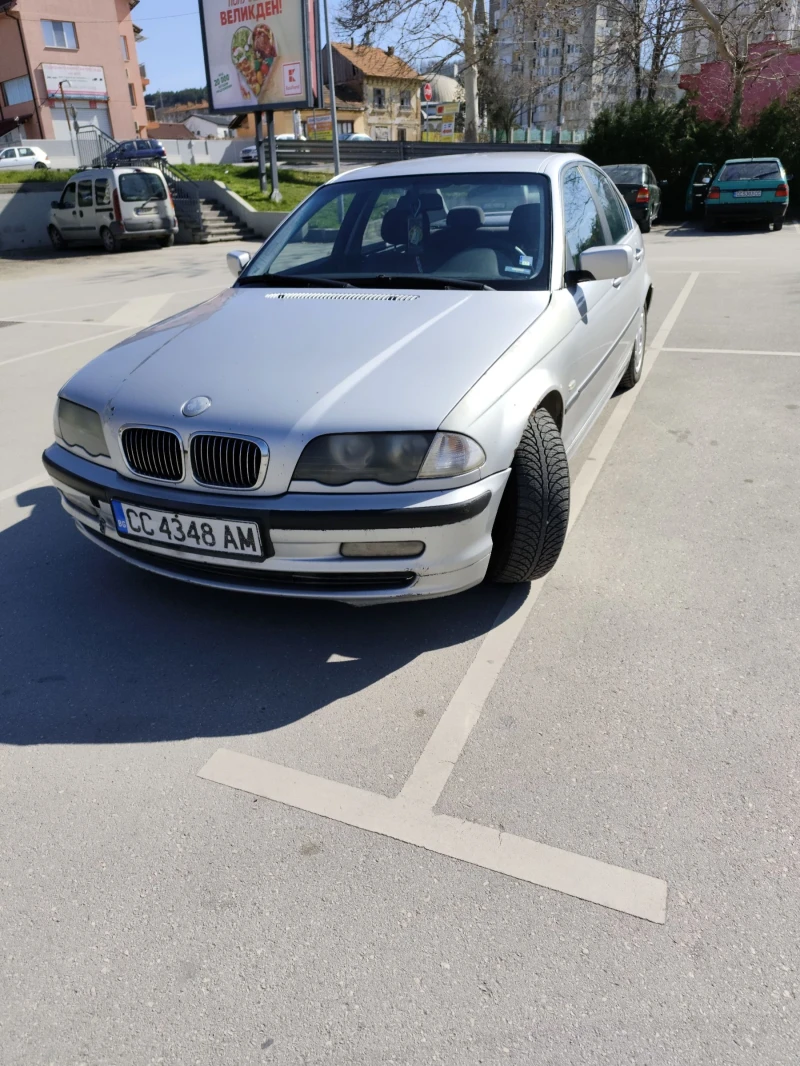 BMW 320, снимка 12 - Автомобили и джипове - 49607590