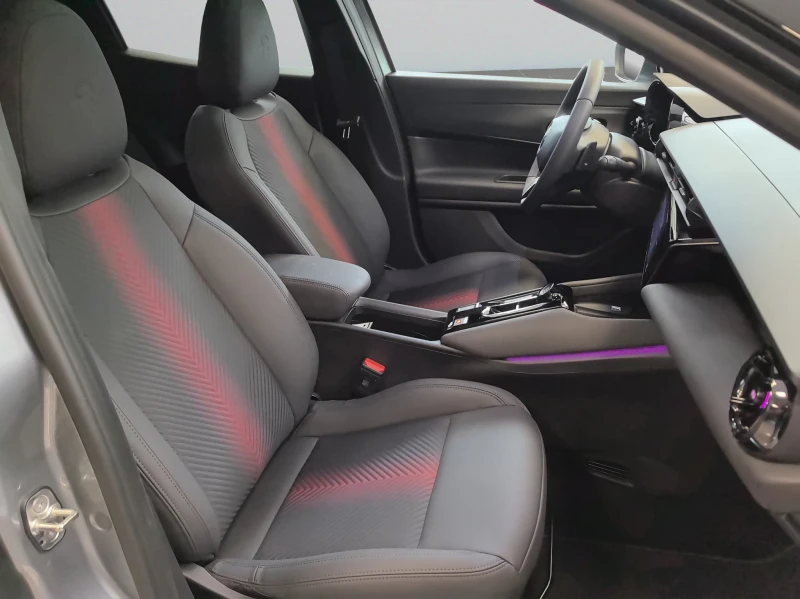 Alfa Romeo Junior SPECIALE IBRIDA 1.2 48V-Hybrid 6-DCT 145Hp, снимка 12 - Автомобили и джипове - 52413206