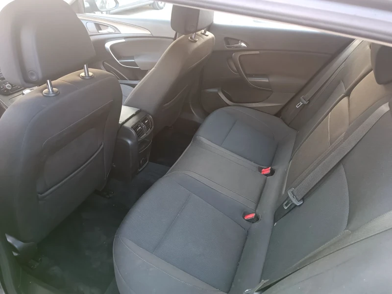 Opel Insignia, снимка 11 - Автомобили и джипове - 52490434