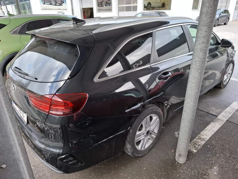 Kia Ceed 1.6CRDi * * * 78000км.* * * Навигация* * * Камера*, снимка 4 - Автомобили и джипове - 52616879