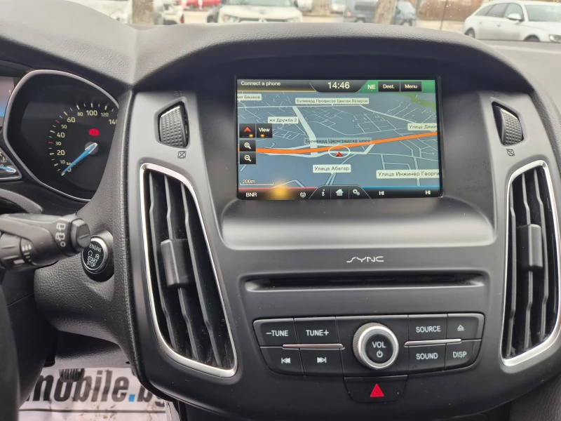 Ford Focus 1.5TDCI NAVI KEYLESS  ВНОС ИТАЛИЯ БЕЗ РЪЖДИ И ЗАБЕ, снимка 14 - Автомобили и джипове - 53272931