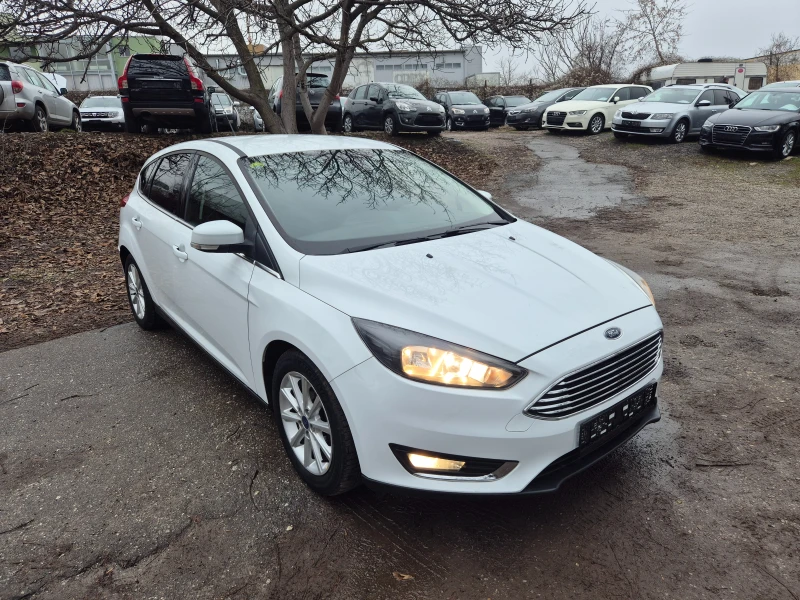 Ford Focus 1.5TDCI NAVI KEYLESS  ВНОС ИТАЛИЯ БЕЗ РЪЖДИ И ЗАБЕ, снимка 3 - Автомобили и джипове - 53272931