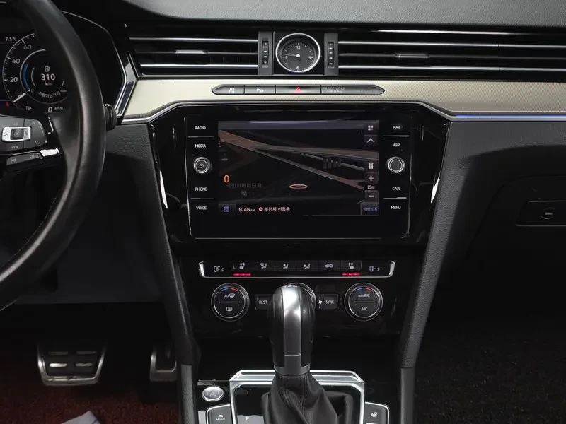 VW Arteon 2.0 TDI PRESTIGE, снимка 14 - Автомобили и джипове - 54922467