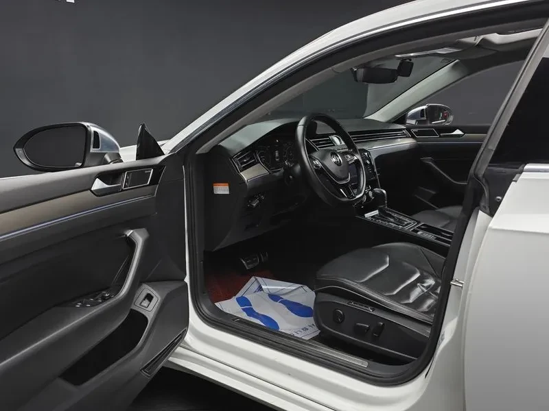 VW Arteon 2.0 TDI PRESTIGE, снимка 10 - Автомобили и джипове - 54922467