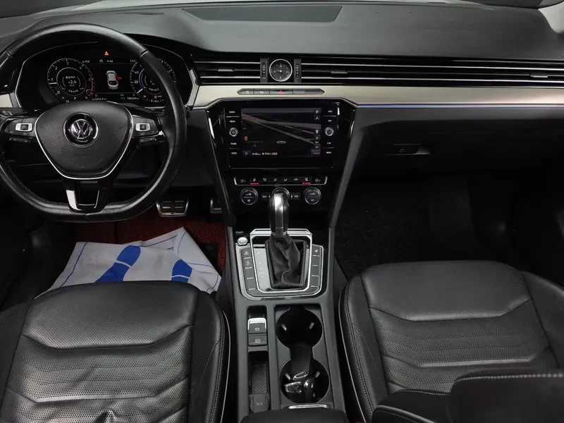 VW Arteon 2.0 TDI PRESTIGE, снимка 7 - Автомобили и джипове - 54922467