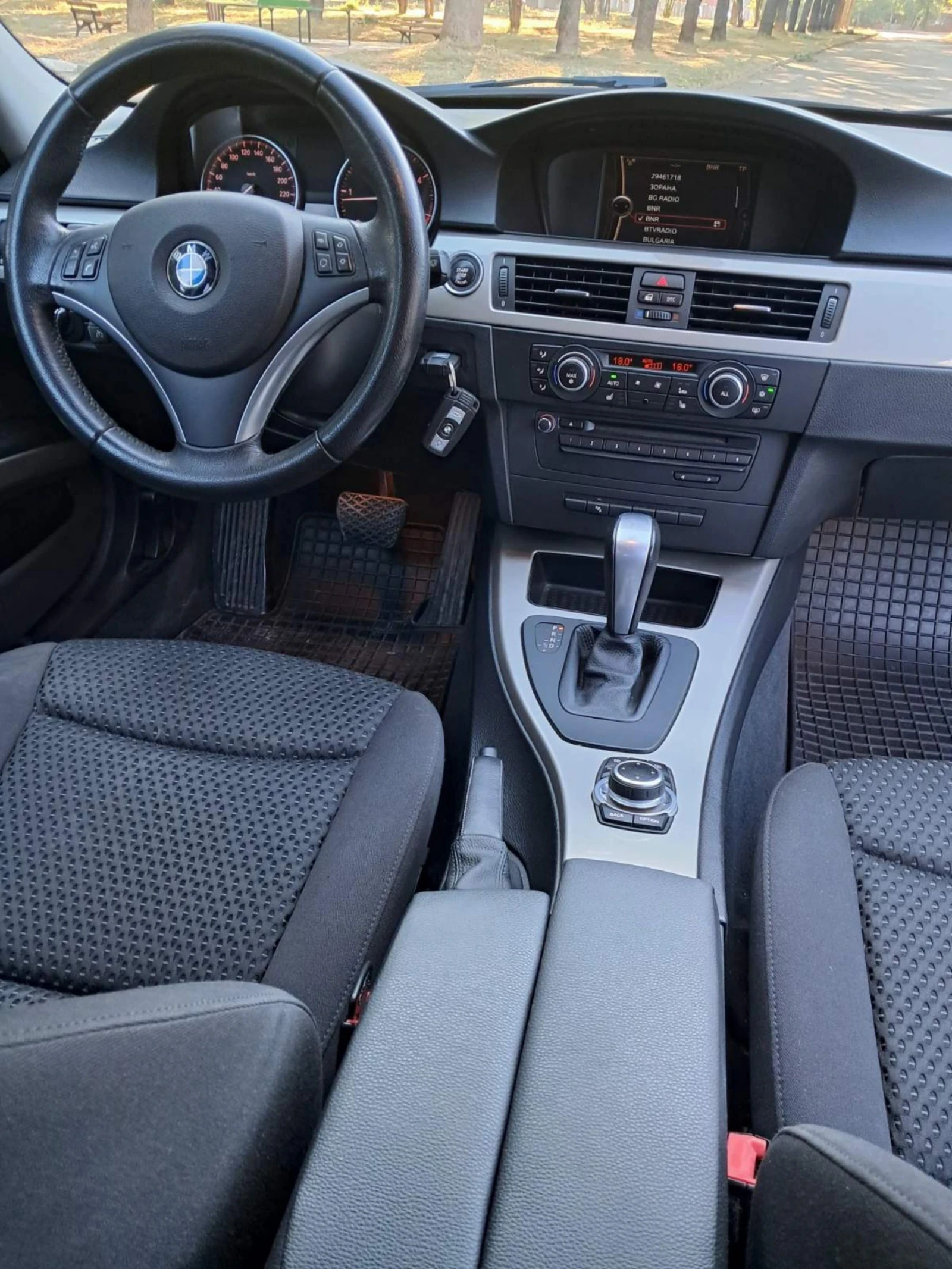 BMW 320 D, 143к.с./2010г. - изображение 10