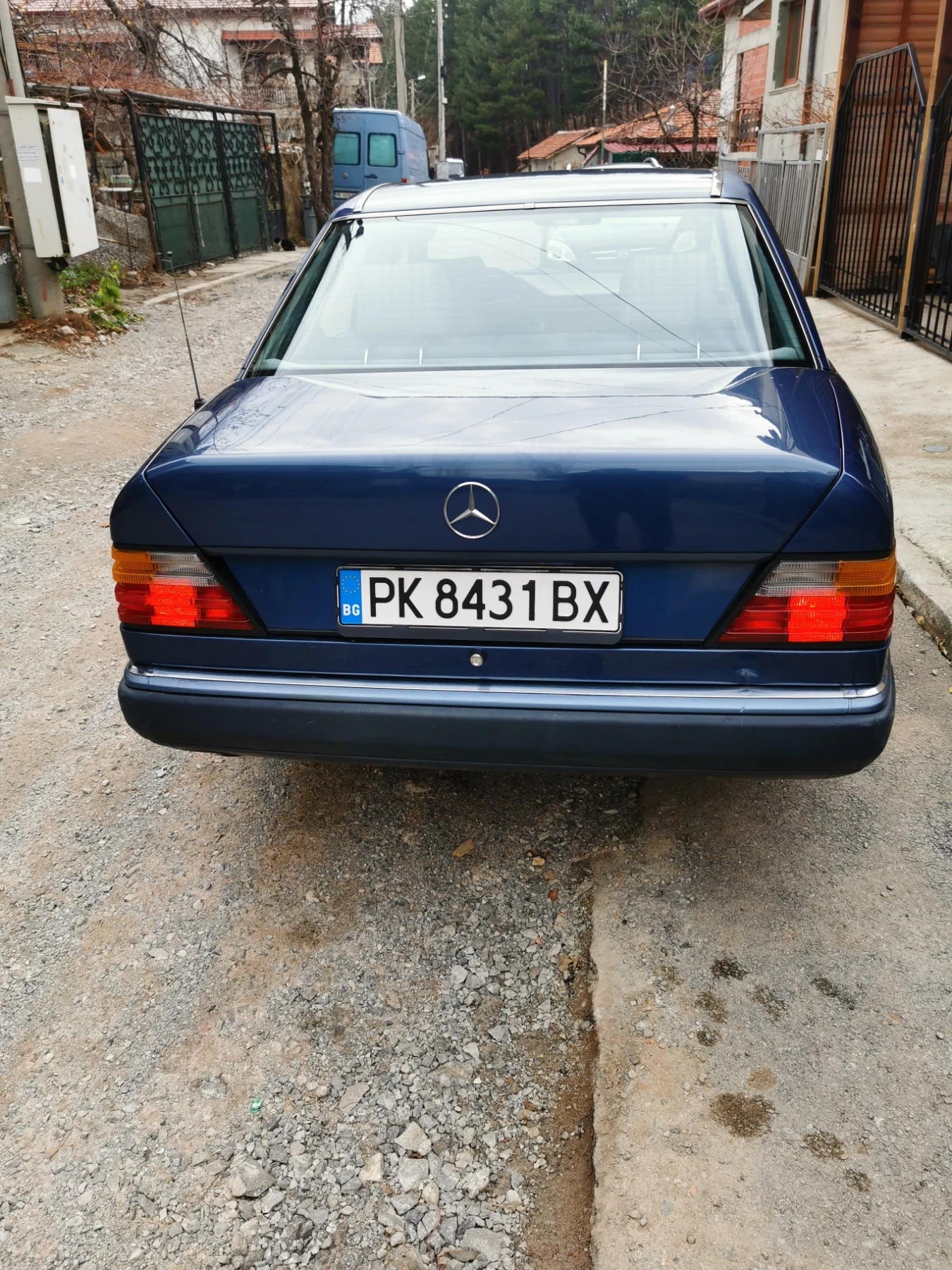 Mercedes-Benz 124 200Е - изображение 9