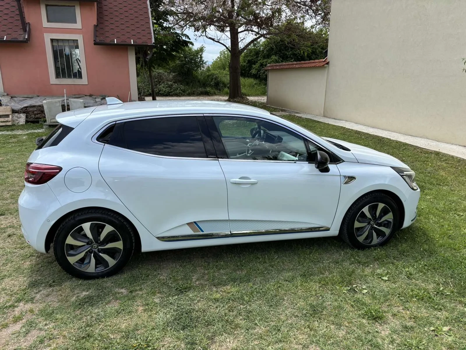 Renault Clio Renault Clio Clio Zen Hybrit E-Tech-140hp: - изображение 5