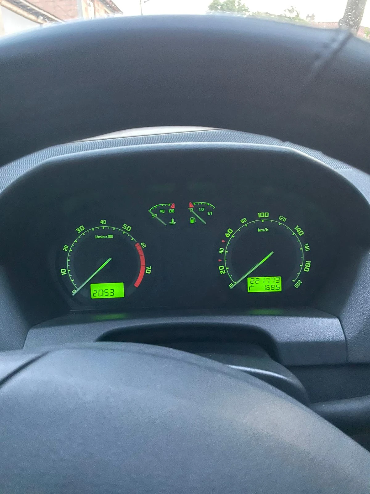 Skoda Fabia  - изображение 8