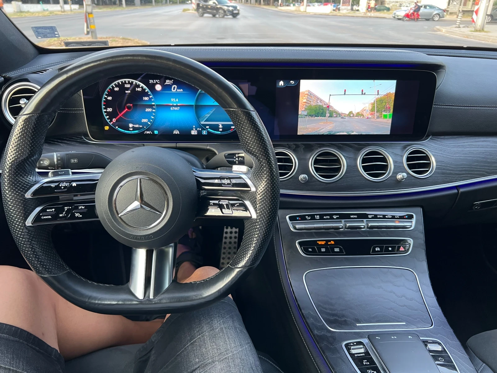 Mercedes-Benz E 220 4Matic - изображение 9
