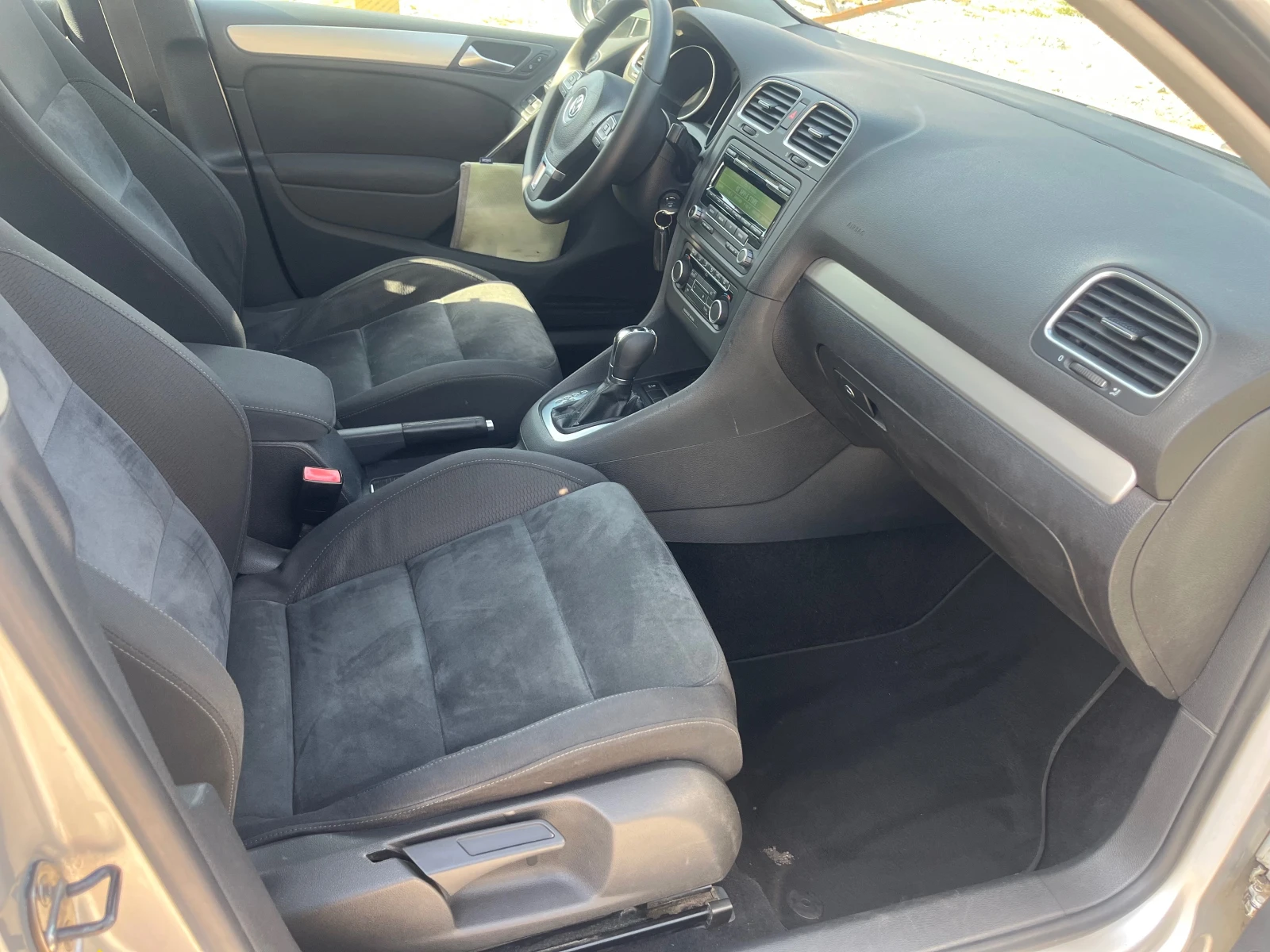 VW Golf 2.0TDI 140kc HIGH LINE ITAY AUTOMATIC - изображение 9