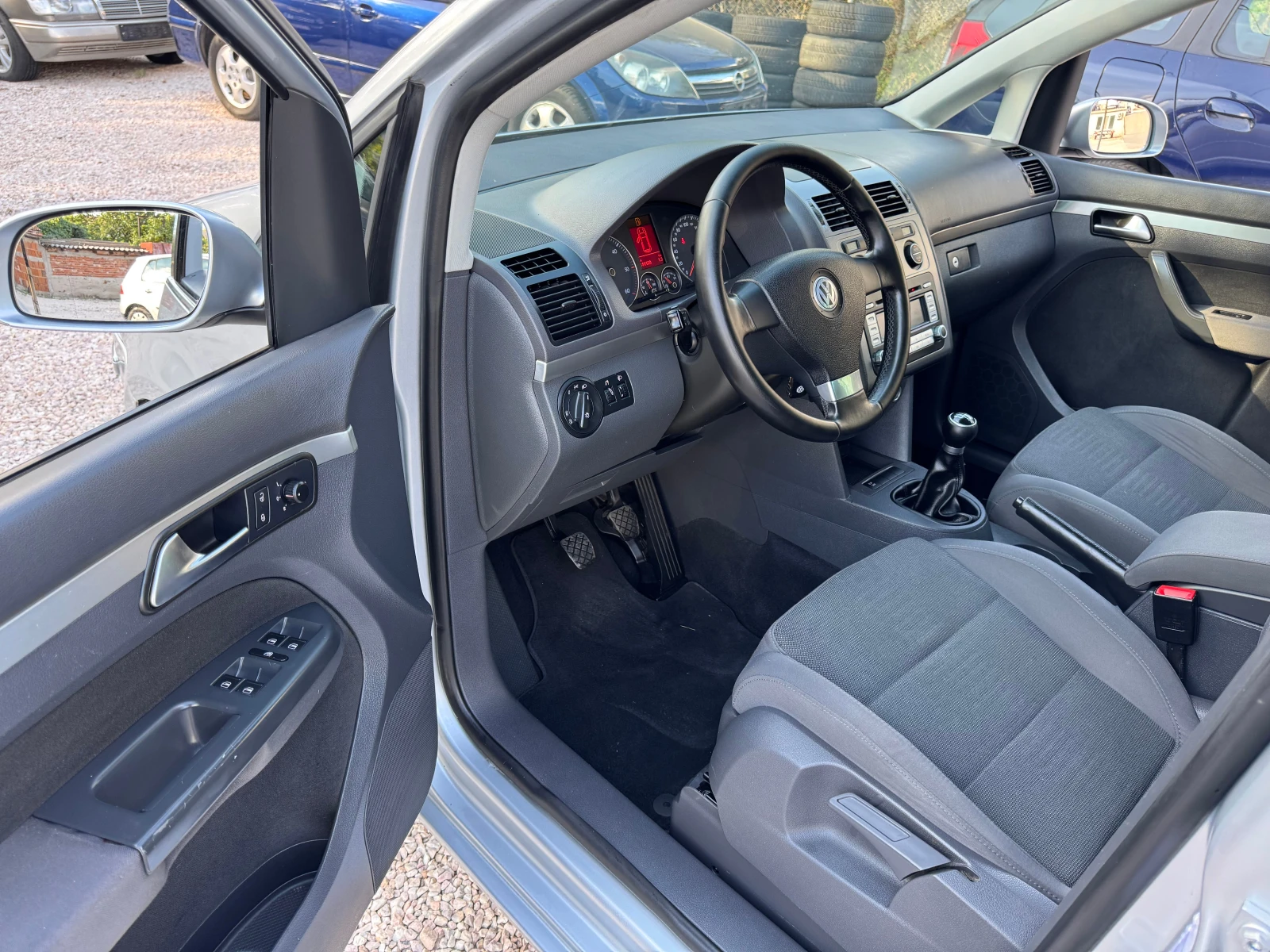 VW Touran 1.9TDI-105ks - изображение 8