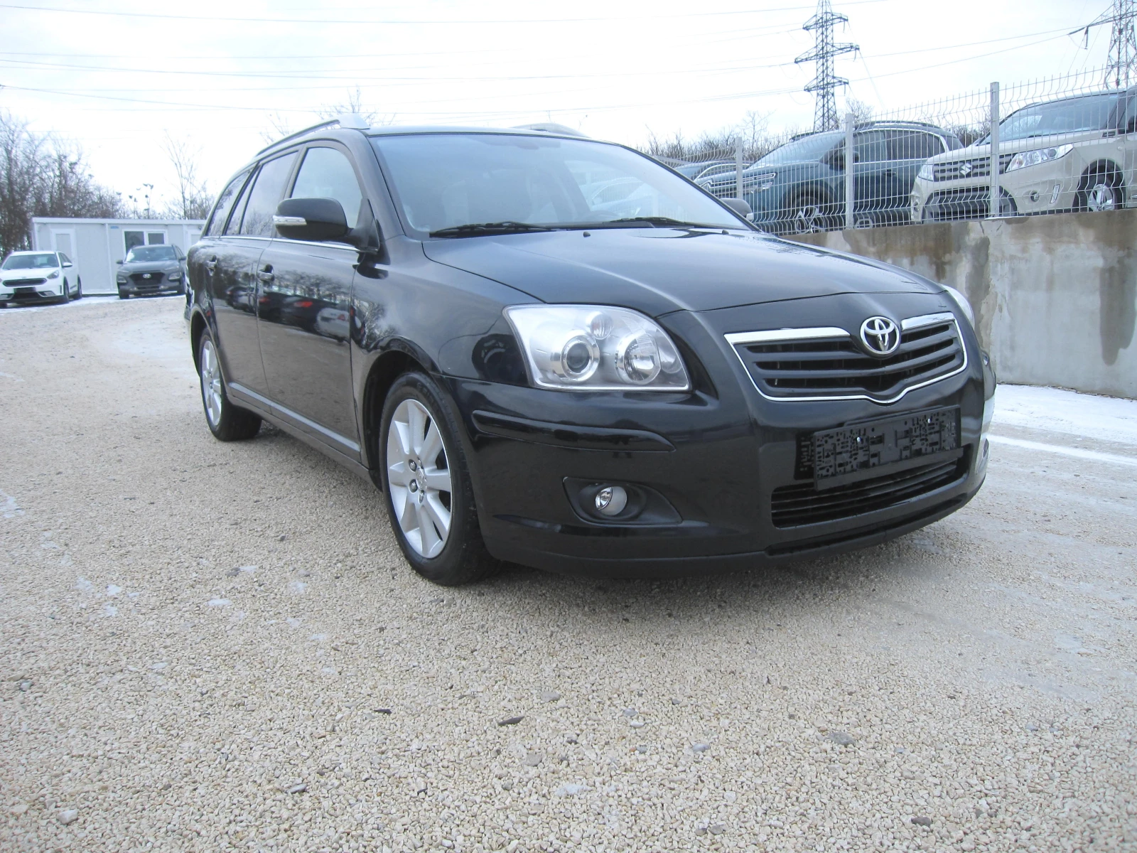 Toyota Avensis 2, 0 D4D - изображение 2