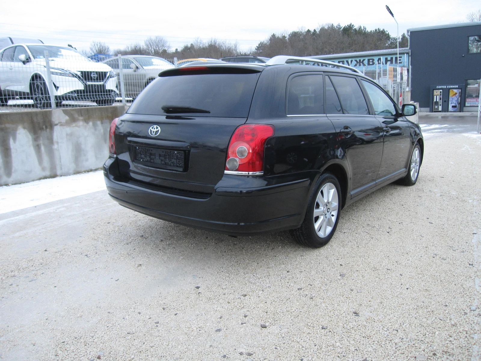 Toyota Avensis 2, 0 D4D - изображение 4