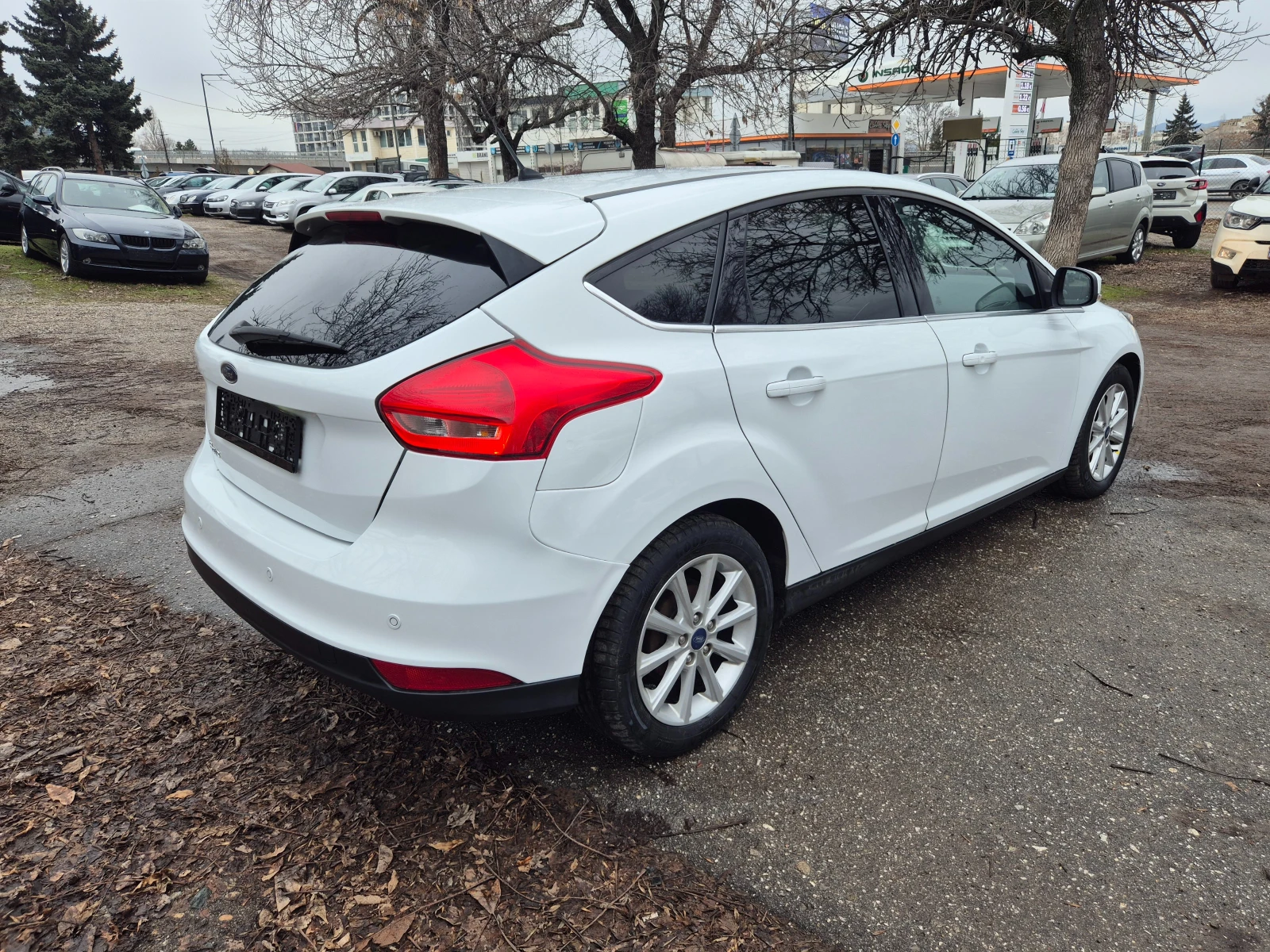Ford Focus 1.5TDCI NAVI KEYLESS  ВНОС ИТАЛИЯ БЕЗ РЪЖДИ И ЗАБЕ - изображение 5