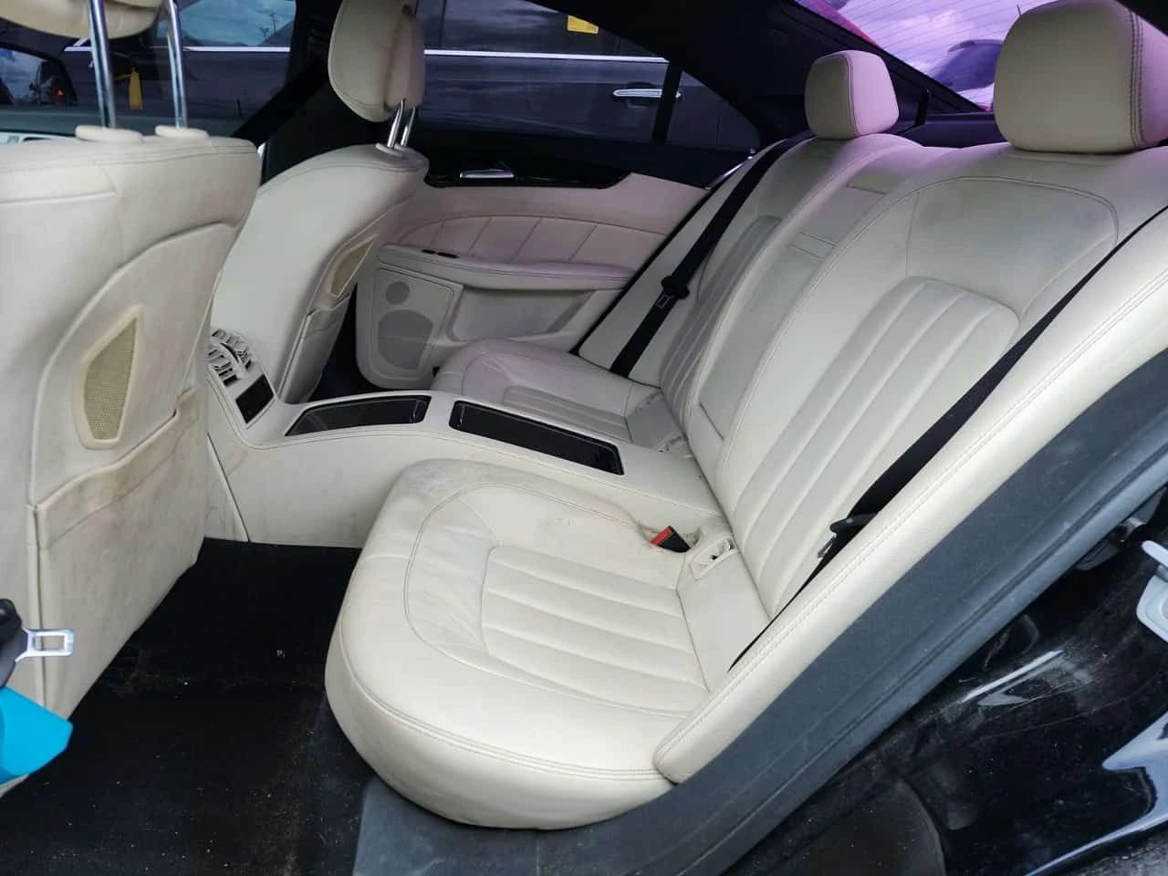 Mercedes-Benz CLS 550 АМГ ПАКЕТ/CARFAX/ ПОДГРЕВ/ОБДУХ/ПАНОРАМА, снимка 10 - Автомобили и джипове - 54459711