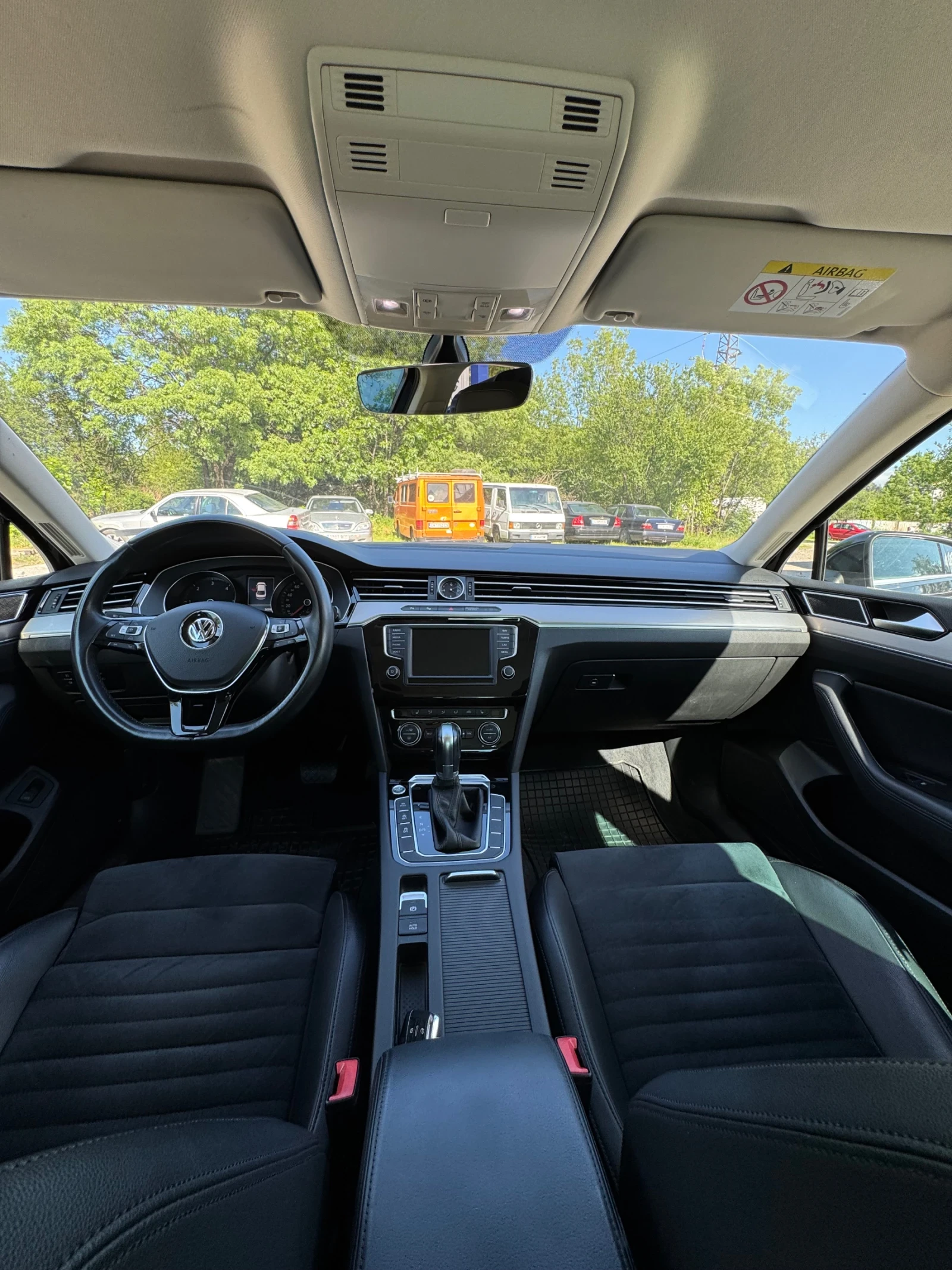 VW Passat 2.0 TDI 4motion Highline 1-ви собственик, снимка 10 - Автомобили и джипове - 54598746