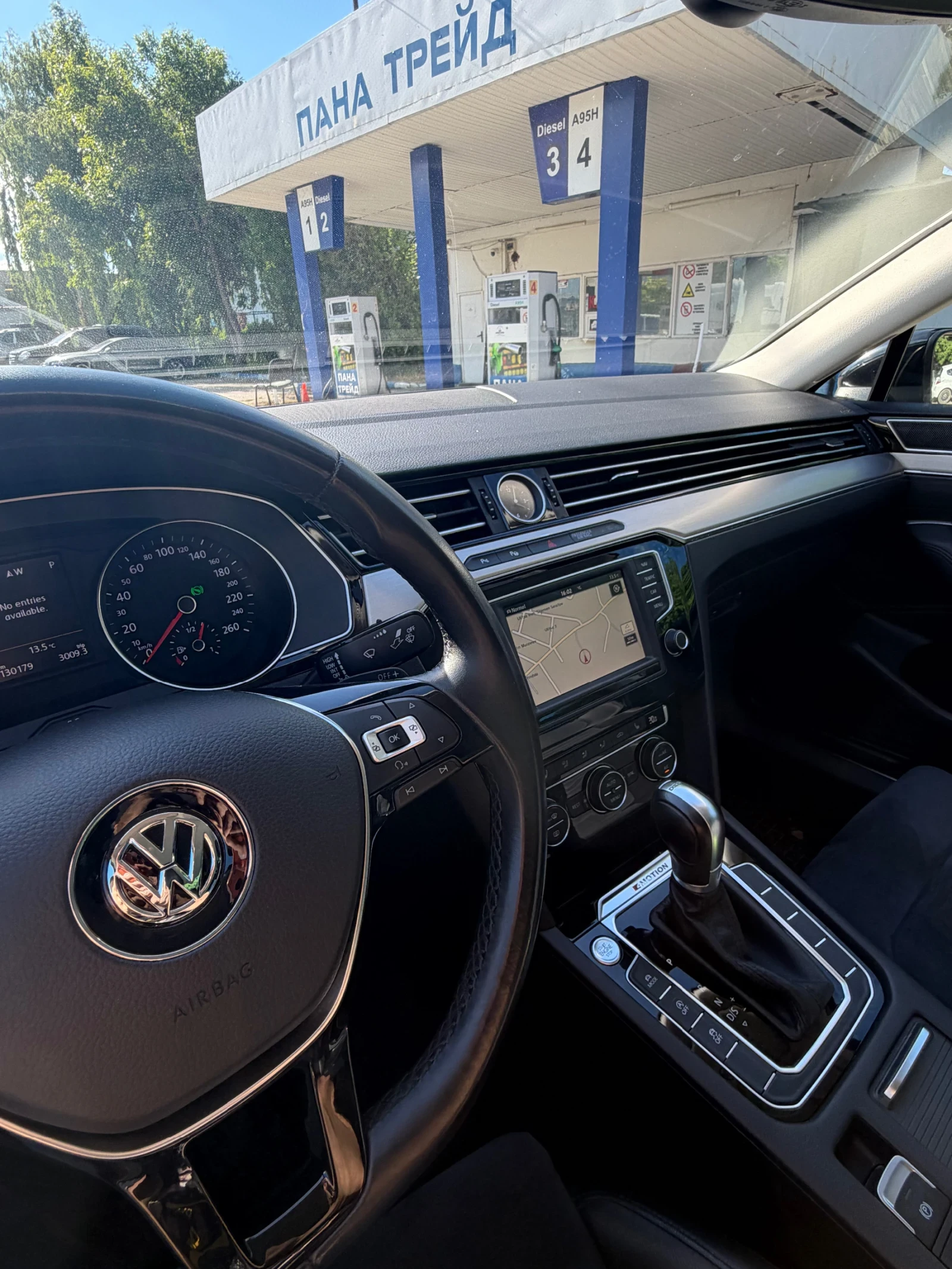 VW Passat 2.0 TDI 4motion Highline 1-ви собственик, снимка 4 - Автомобили и джипове - 54598746