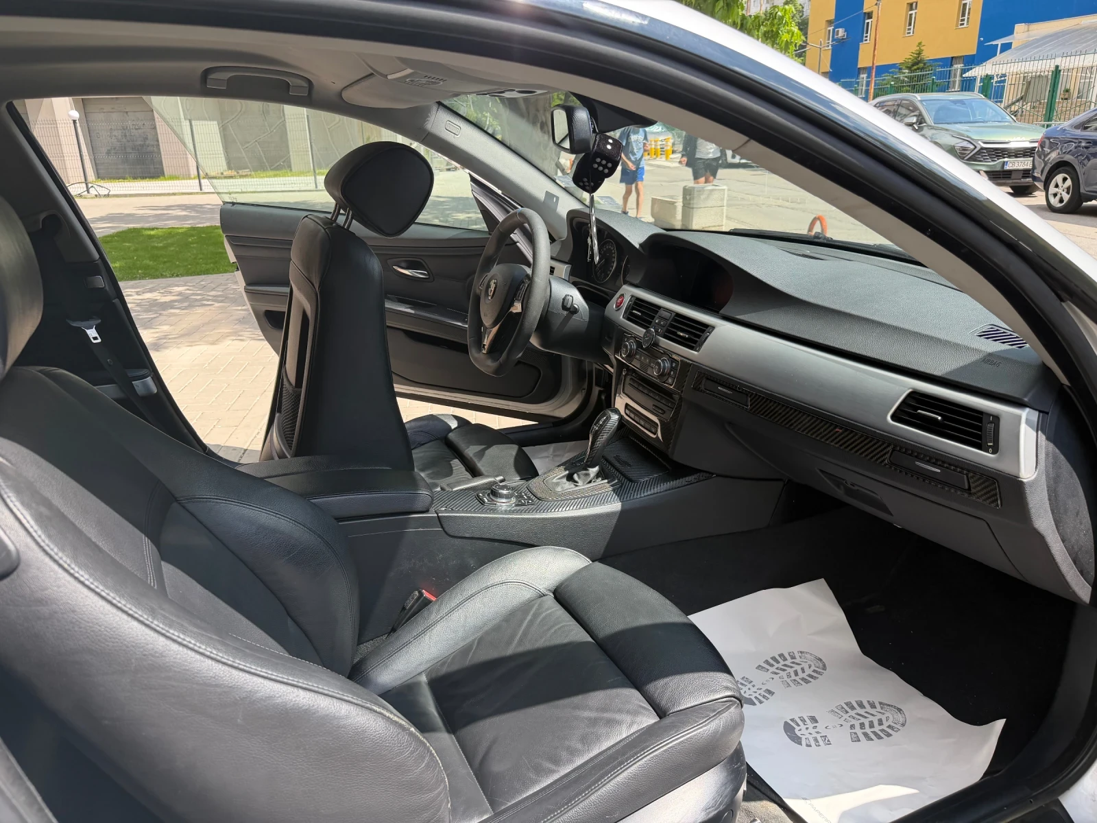 BMW 330, снимка 10 - Автомобили и джипове - 54633564