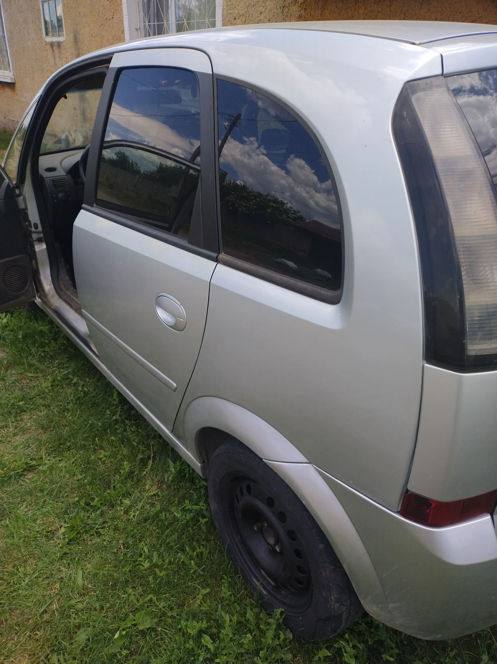 Opel Meriva Металик, снимка 4 - Автомобили и джипове - 54726165