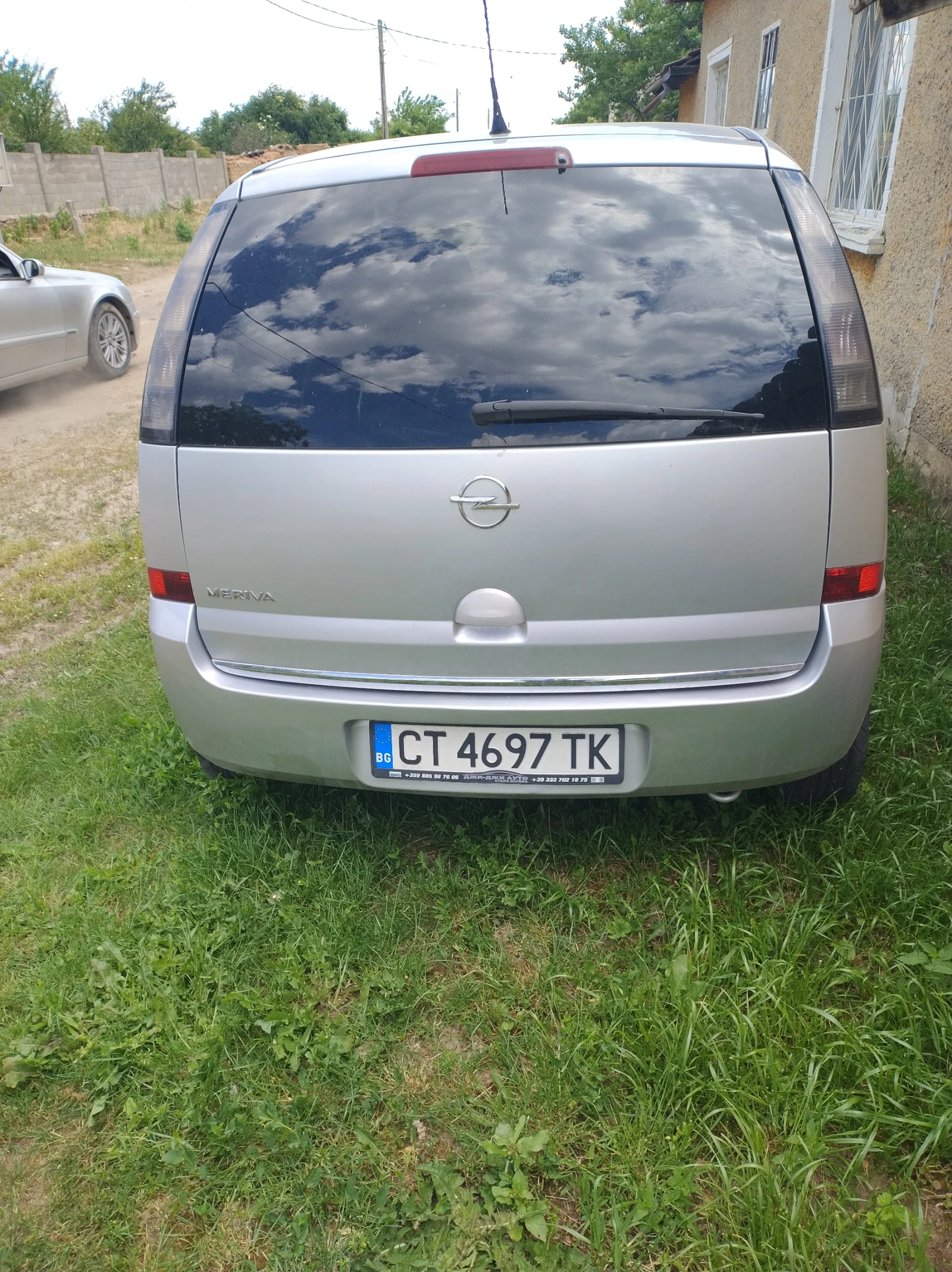 Opel Meriva Металик, снимка 3 - Автомобили и джипове - 54726165