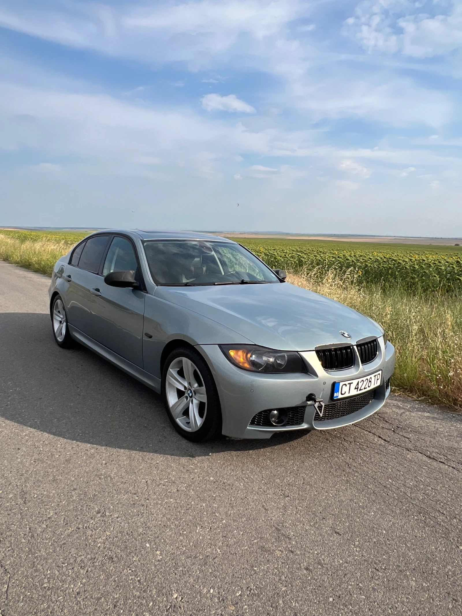 BMW 320, снимка 9 - Автомобили и джипове - 55316476