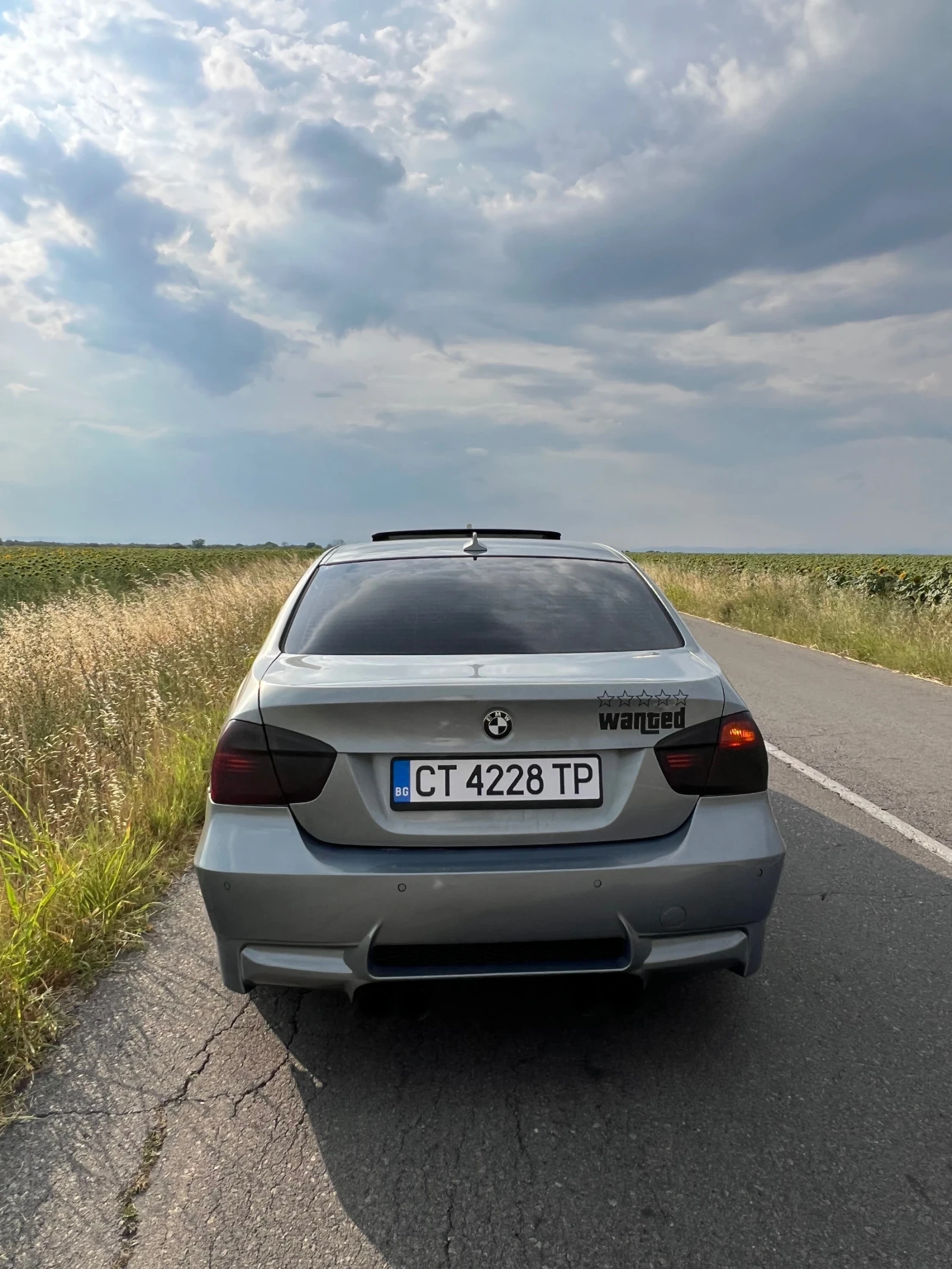BMW 320, снимка 4 - Автомобили и джипове - 55316476