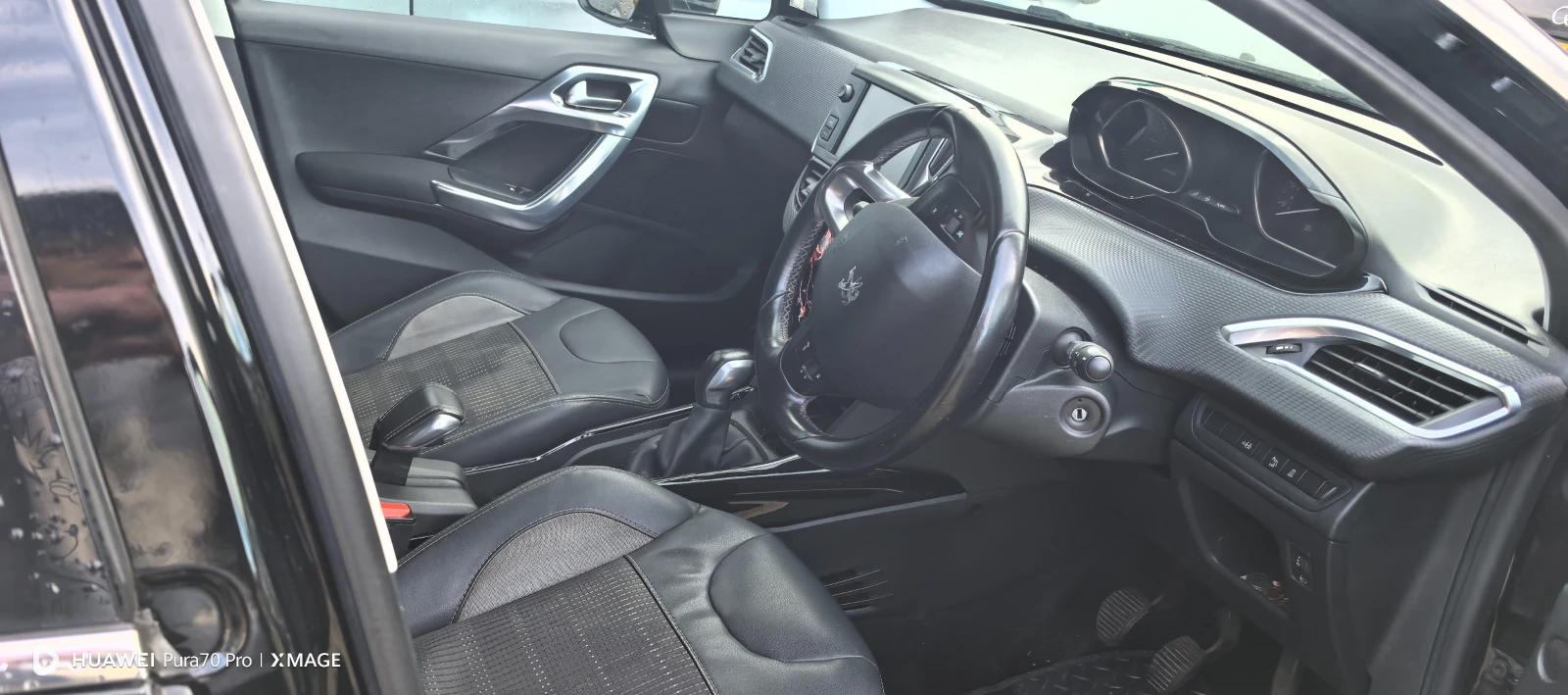 Peugeot 2008 Allure Pure Tech, снимка 3 - Автомобили и джипове - 55429800