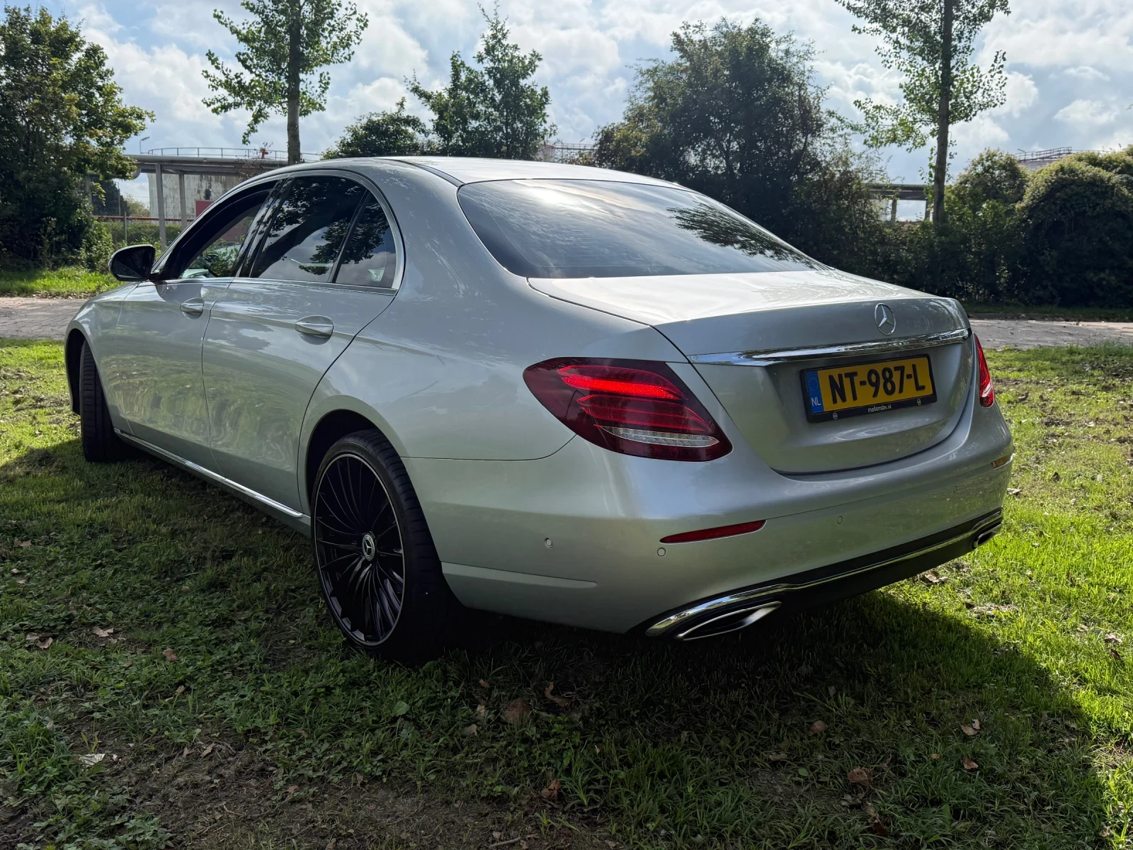 Mercedes-Benz E 200, снимка 5 - Автомобили и джипове - 56110322