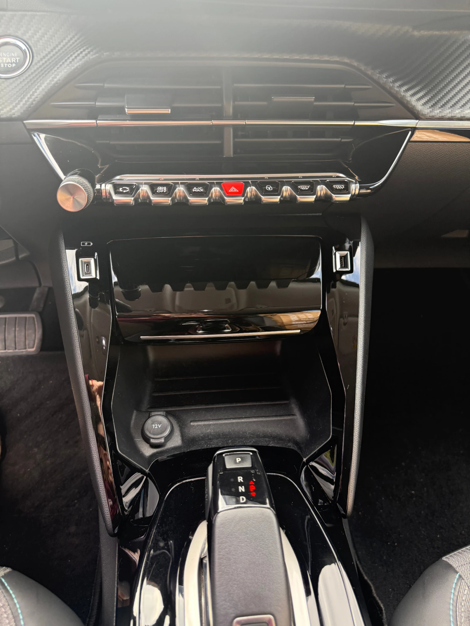 Peugeot 2008, снимка 7 - Автомобили и джипове - 56183480