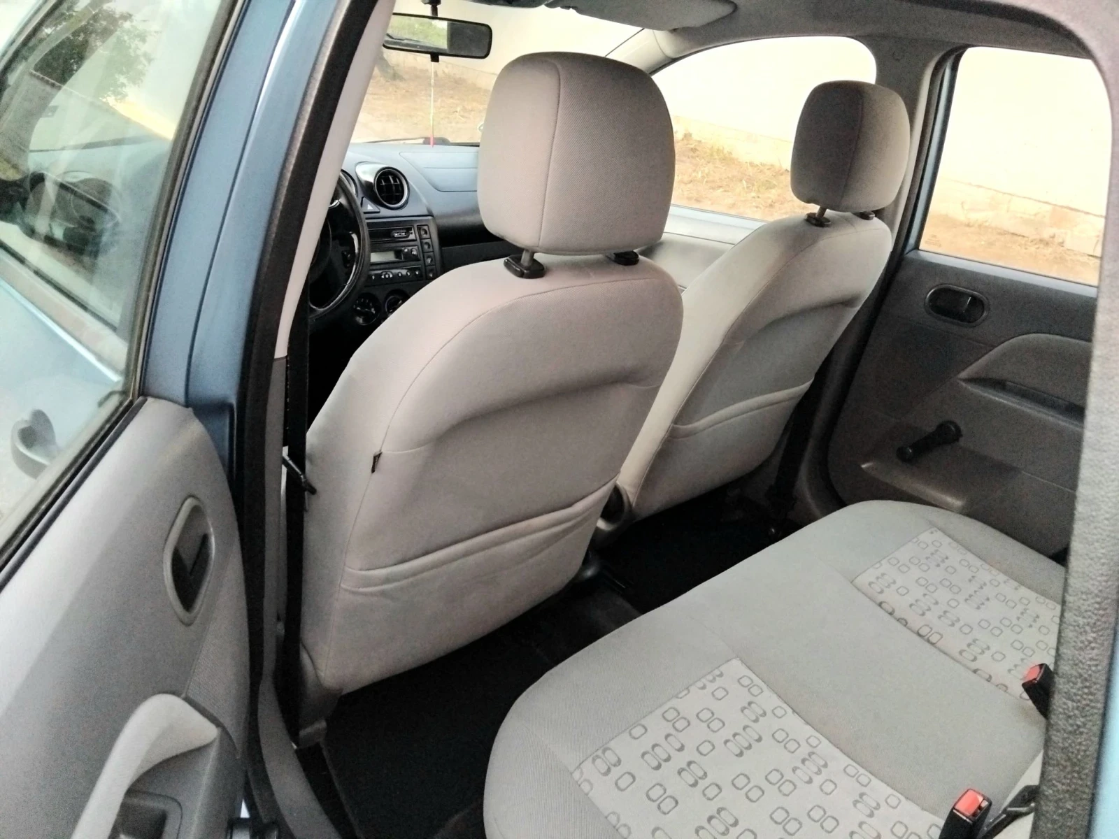Ford Fiesta 1.3i.75k+ КЛИМА. БЕНЗИН , снимка 12 - Автомобили и джипове - 56201162