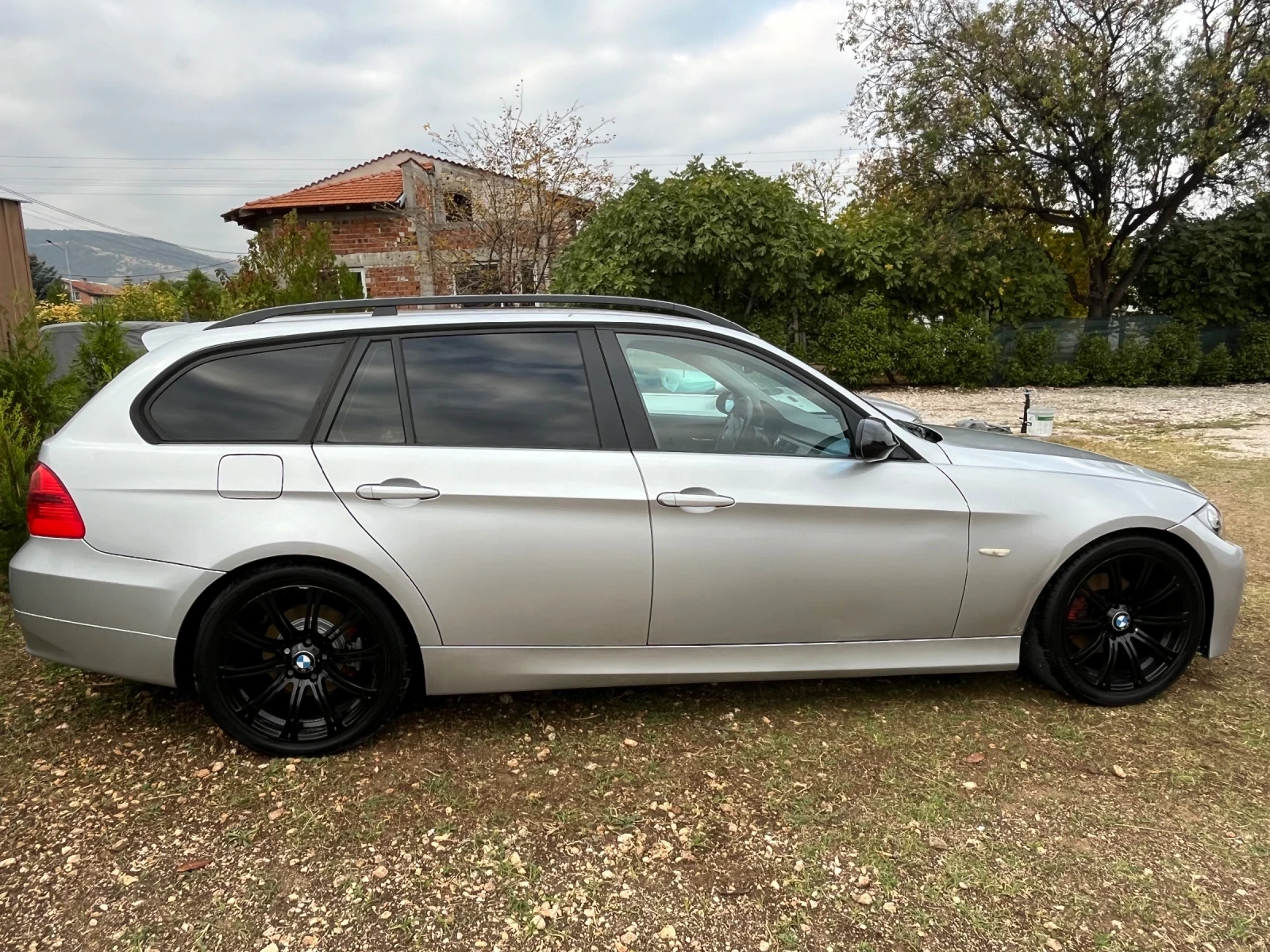 BMW 320, снимка 2 - Автомобили и джипове - 56652537
