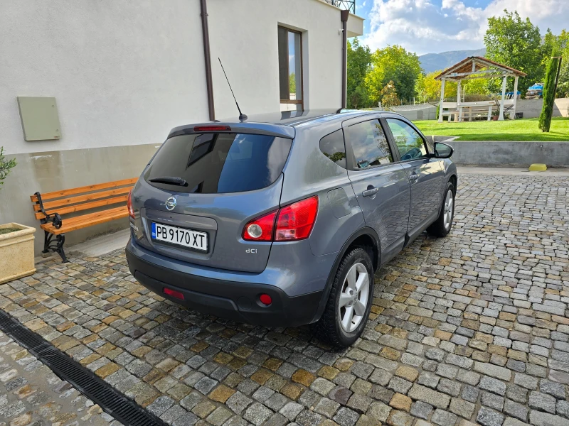 Nissan Qashqai 2.0 D 4x4, снимка 8 - Автомобили и джипове - 47235262