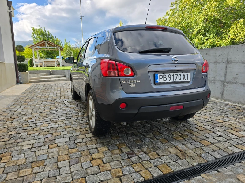 Nissan Qashqai 2.0 D 4x4, снимка 9 - Автомобили и джипове - 47235262