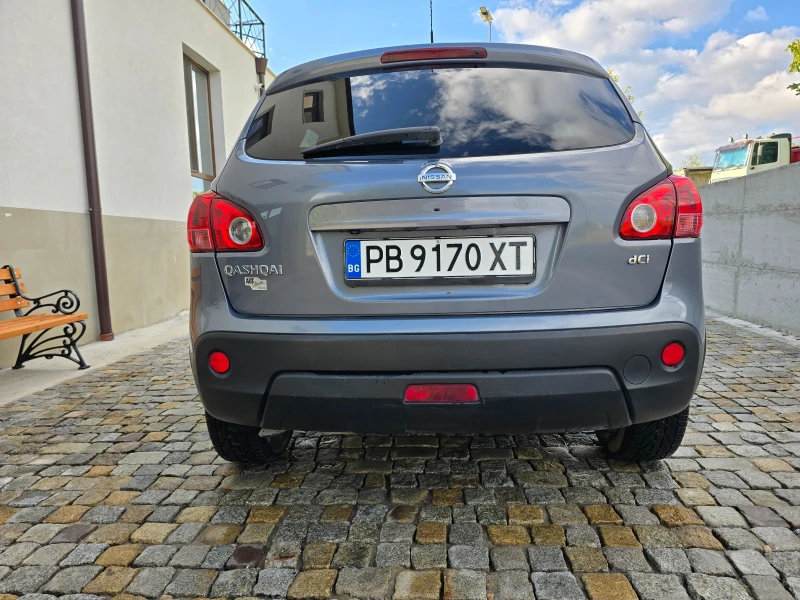 Nissan Qashqai 2.0 D 4x4, снимка 2 - Автомобили и джипове - 47235262