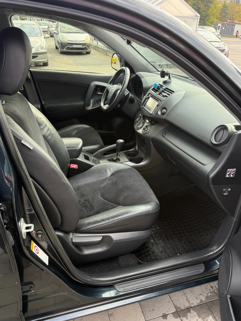 Toyota Rav4 2.2 D 150кс., снимка 11 - Автомобили и джипове - 52167033