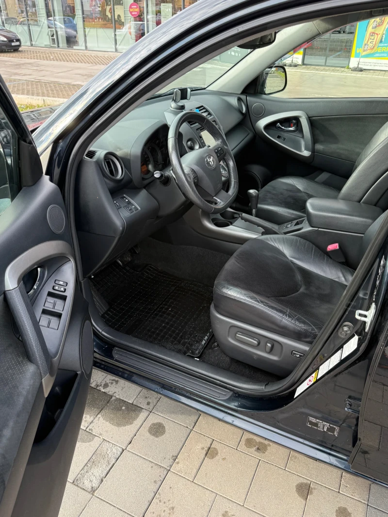 Toyota Rav4 2.2 D 150кс., снимка 9 - Автомобили и джипове - 52167033