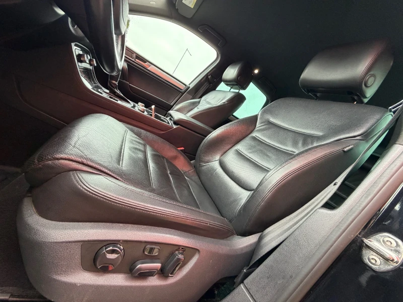 VW Touareg FACE* 3.0D* 262кс* Rline* Обдухване, снимка 14 - Автомобили и джипове - 52352528
