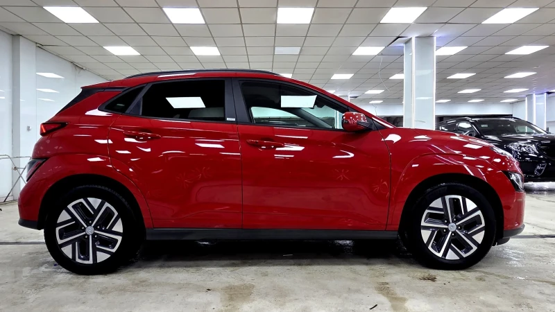 Hyundai Kona 64KWh/Blue Link/ВГаранция/СЕРВИЗНА КНИЖКА, снимка 2 - Автомобили и джипове - 52529089