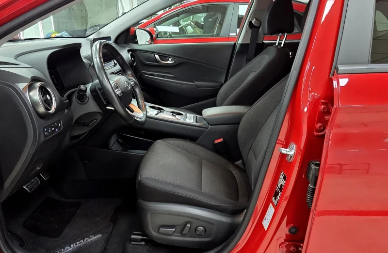 Hyundai Kona 64KWh/Blue Link/ВГаранция/СЕРВИЗНА КНИЖКА, снимка 7 - Автомобили и джипове - 52529089