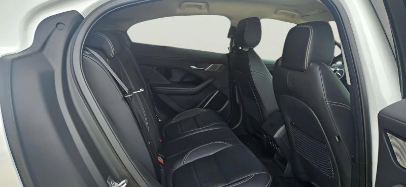 Jaguar I-Pace 90 kWh, снимка 10 - Автомобили и джипове - 53258339