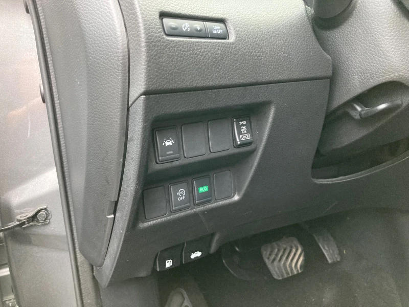 Nissan Qashqai 1.7 DCI 150ks Avtomat 4x4 145000km 100%, снимка 9 - Автомобили и джипове - 53398831