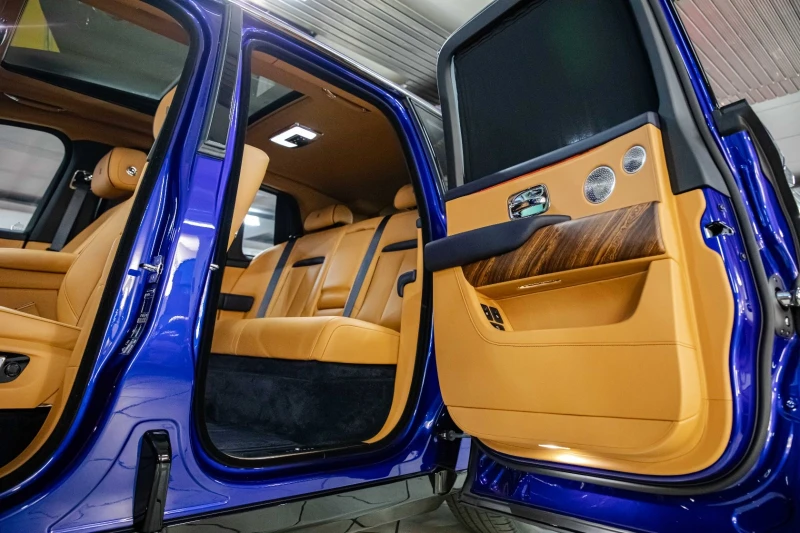 Rolls-Royce Cullinan 6.7 V12 AWD, снимка 9 - Автомобили и джипове - 53411265