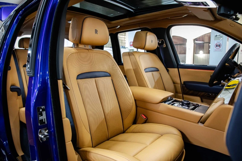 Rolls-Royce Cullinan 6.7 V12 AWD, снимка 7 - Автомобили и джипове - 53411265