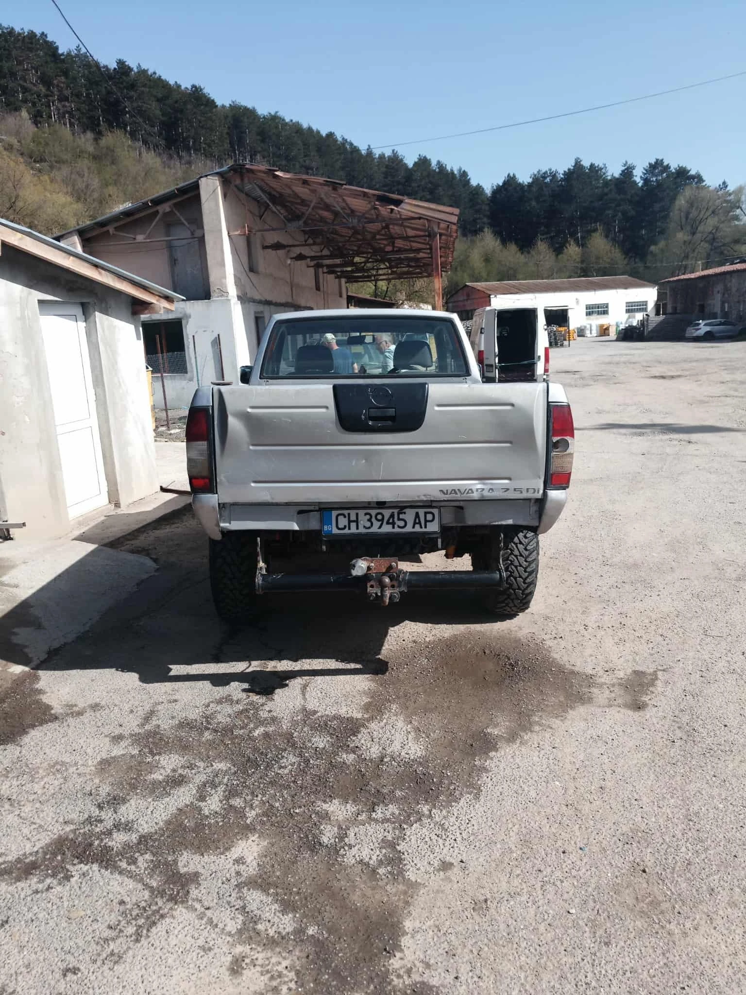 Nissan Navara 2.5 Di - изображение 3
