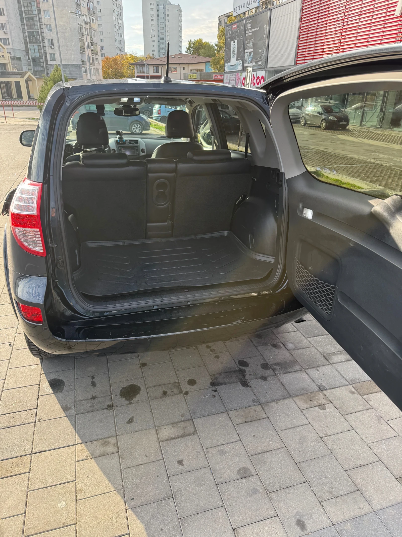 Toyota Rav4 2.2 D 150кс. Facelift 4x4   Автоматик - изображение 7