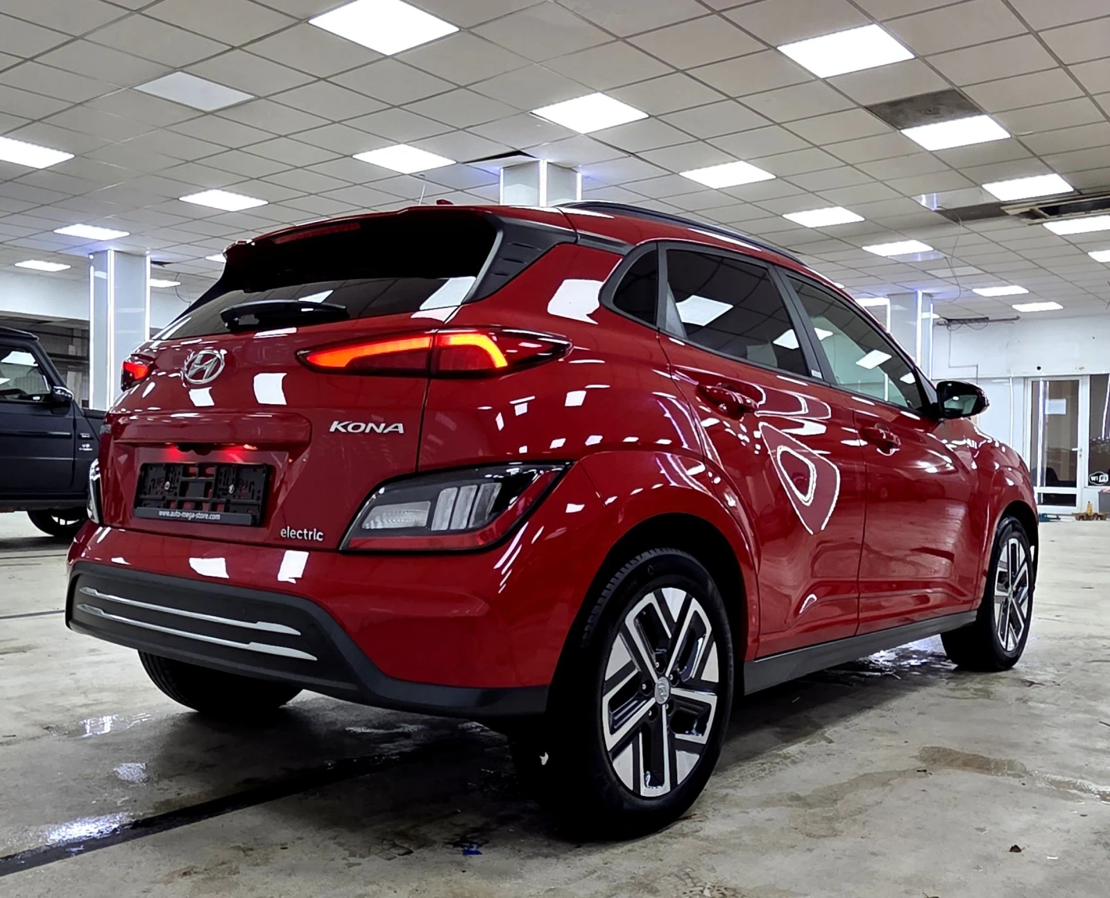 Hyundai Kona 64KWh/Blue Link/СЕРВИЗНА КНИЖКА - изображение 3