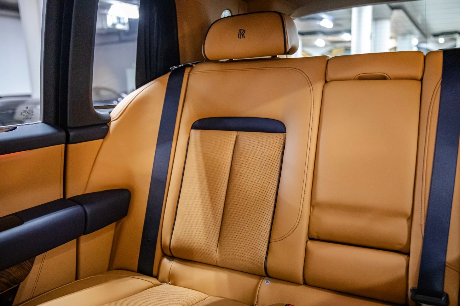 Rolls-Royce Cullinan 6.7 V12 AWD | Mobile.bg � ����������� 12