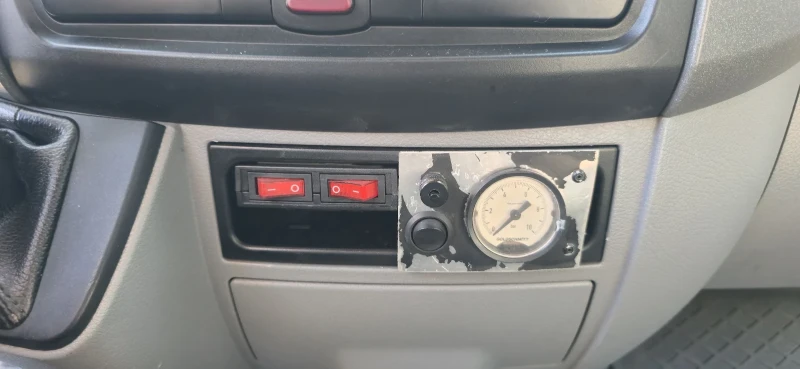 Mercedes-Benz Sprinter 324 бензин газ, снимка 9 - Бусове и автобуси - 46671029