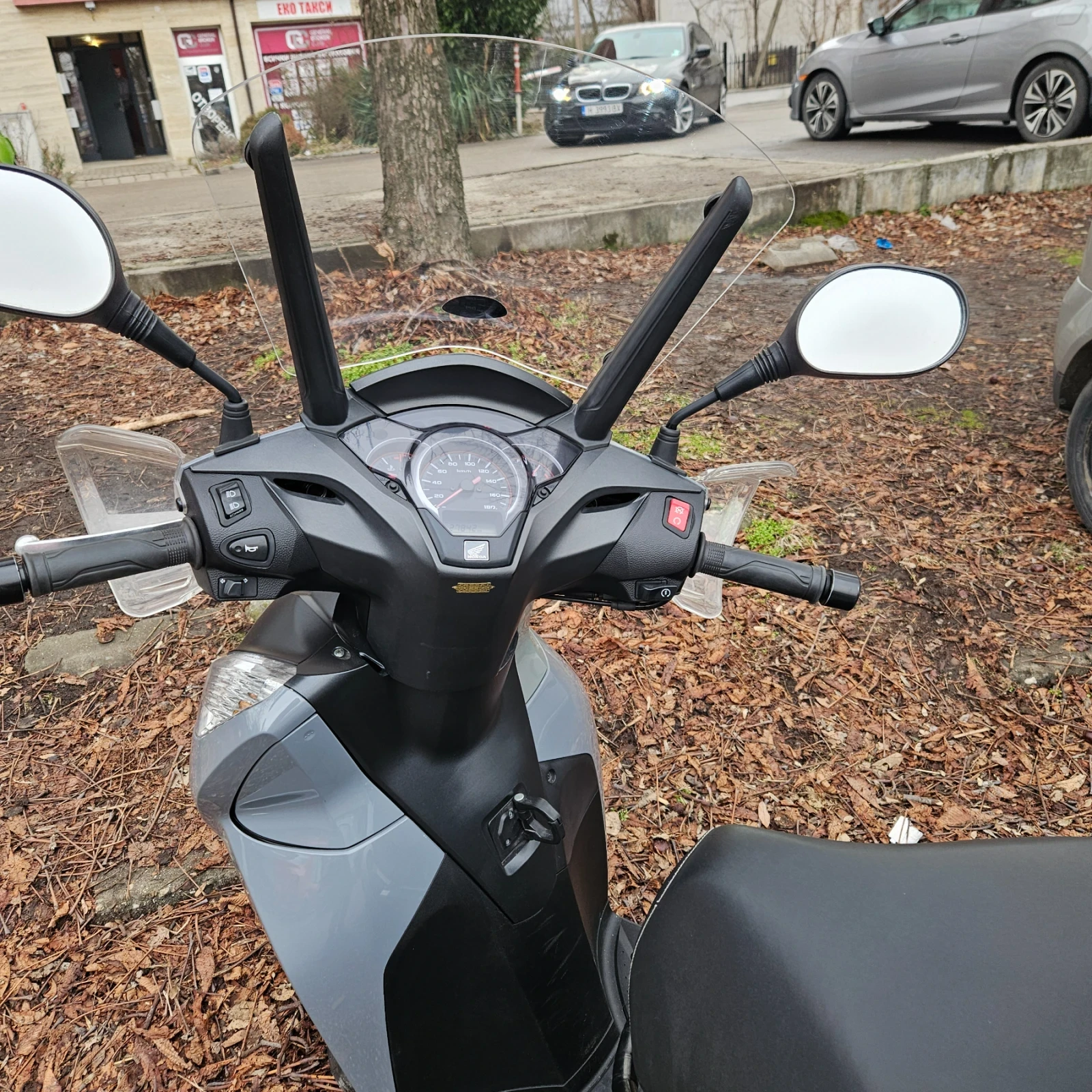 Honda Sh 300 - изображение 8